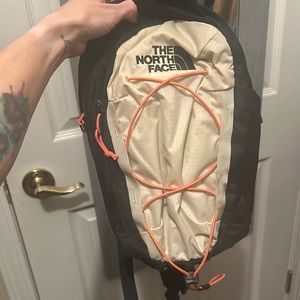 Borealis sling bag